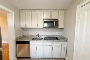 195 Thomas Burgin Pkwy, Quincy, MA 02169 - Photo 2