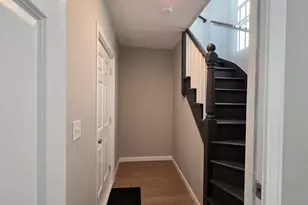 31 Hicks St, New Bedford, MA 02740 - Photo 24