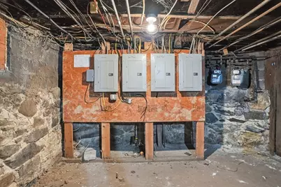 27 Carleton Ave, Haverhill, MA 01835 - Photo 34