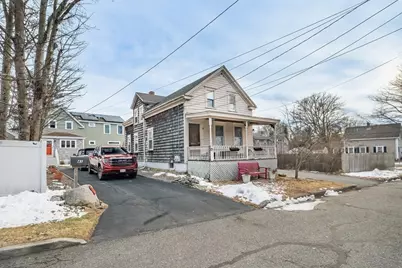 39 Christian St, Fairhaven, MA 02719 - Photo 2