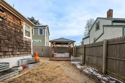 39 Christian St, Fairhaven, MA 02719 - Photo 4