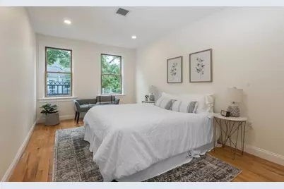 36 Sciarappa St #2, Cambridge, MA 02141 - Photo 10