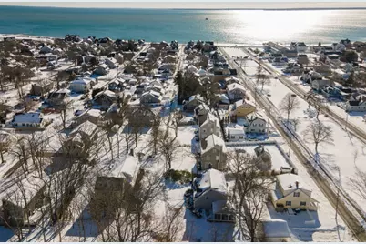 24 Montgomery Ct, Falmouth, MA 02540 - Photo 38