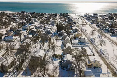 24 Montgomery Ct, Falmouth, MA 02540 - Photo 34