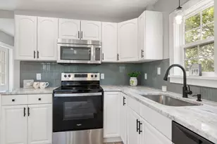 55 Bally Dr, Raynham, MA 02767 - Photo 8
