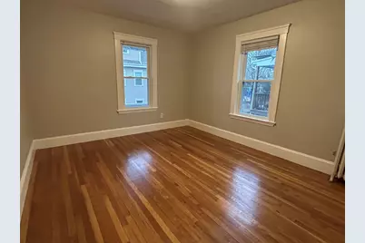 21-21A Carney St #2, Medford, MA 02155 - Photo 8