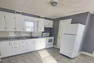 115 School, North Brookfield, MA 01535 - Photo 2