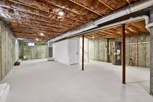 1 Goddard Dr, Nahant, MA 01908 - Photo 32