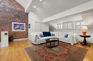 32 Temple St, Boston, MA 02114 - Photo 10