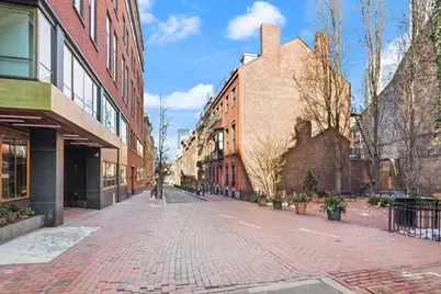 32 Temple Street #3, Boston, MA 02114 - Photo 4