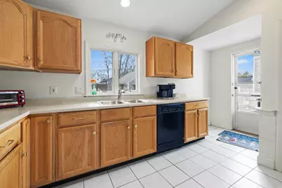 169 Gosnold St, Barnstable, MA 02601 - Photo 4