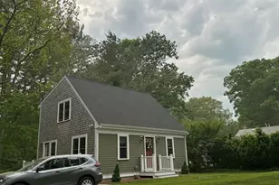 4 Upton St, Hanson, MA 02341 - Photo 1