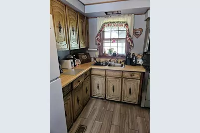 399 Danforth St, Taunton, MA 02780 - Photo 14