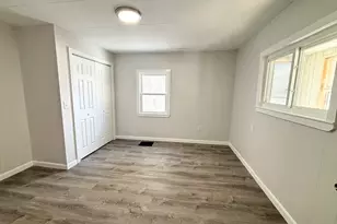 3 Hadley Ct, Everett, MA 02149 - Photo 8