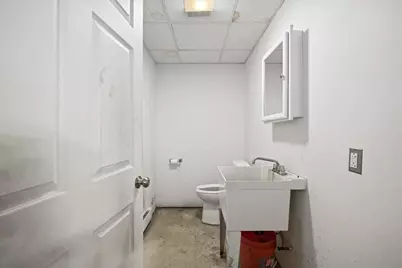 210 Main Street, Leicester, MA 01611 - Photo 14