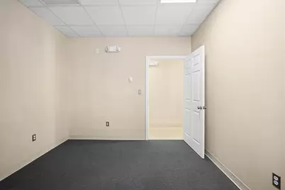 210 Main Street, Leicester, MA 01611 - Photo 10