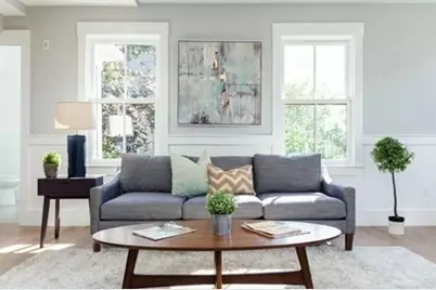 132 Perkins St #6, Somerville, MA 02145 - Photo 2