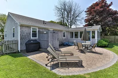15 Glen Rd, Barnstable, MA 02601 - Photo 4