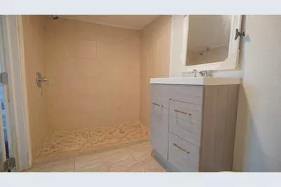 41 Olive St, Springfield, MA 01109 - Photo 30