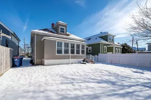 15 Ball St, New Bedford, MA 02745 - Photo 22