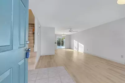 135 W Main Street #7, Barnstable, MA 02601 - Photo 2