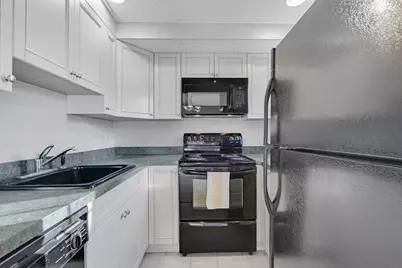 135 W Main Street #7, Barnstable, MA 02601 - Photo 10