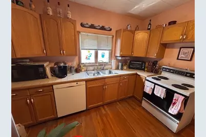 13 Coolidge St, Everett, MA 02149 - Photo 2