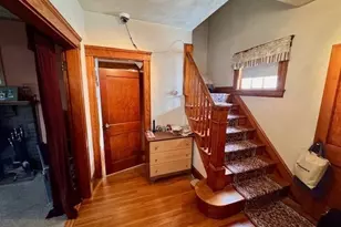 13 Coolidge St, Everett, MA 02149 - Photo 6