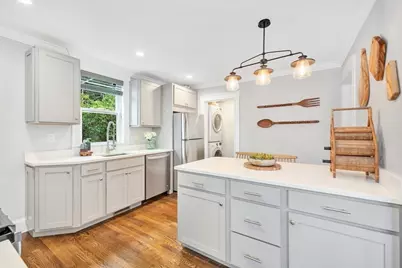 543 Hyde Park Ave #1, Boston, MA 02131 - Photo 4