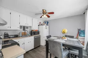 175 Willard St, Lowell, MA 01850 - Photo 6