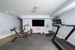 39 Coffey St, Boston, MA 02122 - Photo 12