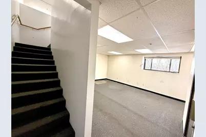 46 Milton St #2, Worcester, MA 01605 - Photo 6