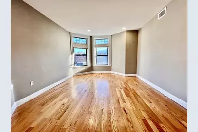 1914 Beacon St #3, Boston, MA 02135 - Photo 8