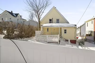 52 Harrison St, Worcester, MA 01604 - Photo 6