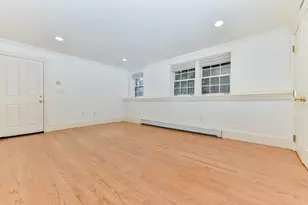 17 Willow St, Boston, MA 02108 - Photo 22