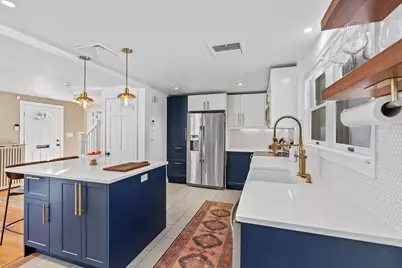 67 Risley Rd, Brookline, MA 02467 - Photo 6