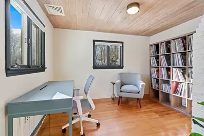 67 Risley Rd, Brookline, MA 02467 - Photo 10