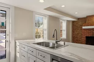 25 Munroe St, Newburyport, MA 01950 - Photo 16