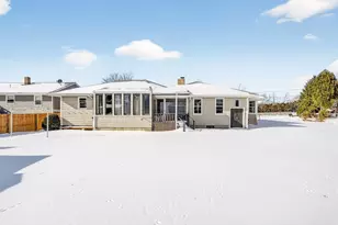 32 Watson St, New Bedford, MA 02740 - Photo 6