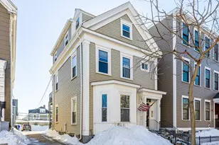 581 E 8th St, Boston, MA 02127 - Photo 1