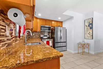 356 Crescent St, Brockton, MA 02302 - Photo 4