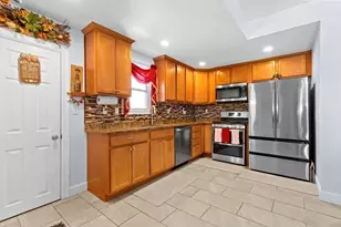 356 Crescent St, Brockton, MA 02302 - Photo 2