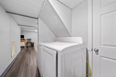 19 Utica St, Quincy, MA 02169 - Photo 16