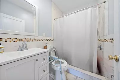 19 Utica St, Quincy, MA 02169 - Photo 8