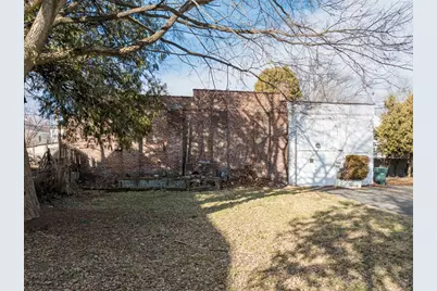 36 Loring Street, Springfield, MA 01105 - Photo 10