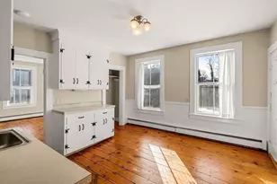 9 Darling St, Marblehead, MA 01945 - Photo 8