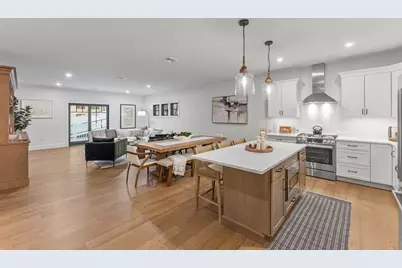 134 Court St #7, Plymouth, MA 02360 - Photo 2