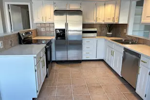 74 Crockett Rd, Upton, MA 01568 - Photo 4