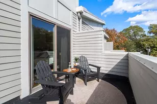 771 Heath St, Brookline, MA 02467 - Photo 24