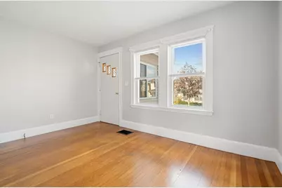 82 Cliff St, Quincy, MA 02169 - Photo 6